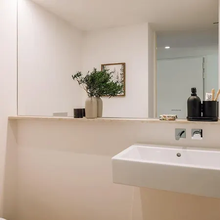 Espot - 2 Bedrooms In Graca 아파트 리스본